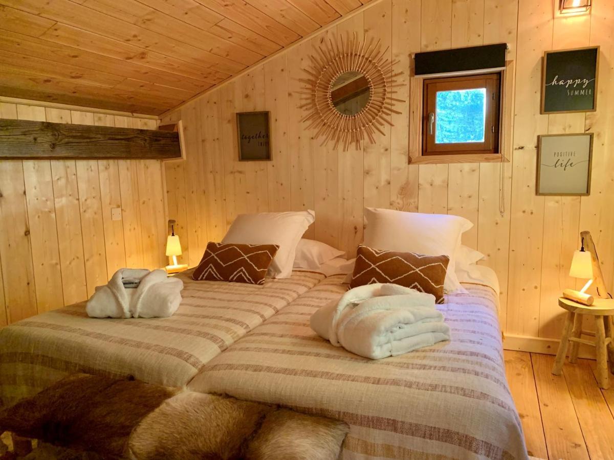 Domaine De Chalveches Hotel Spa 4* Faugeres  Bagian luar foto