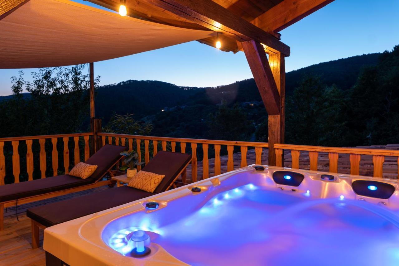 Domaine De Chalveches Hotel Spa 4* Faugeres  Bagian luar foto
